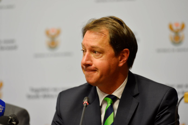 SA-Roux Saga: SA Rugby defies Parliament Committee of Sport by Maintaining Ties with Jurie Roux